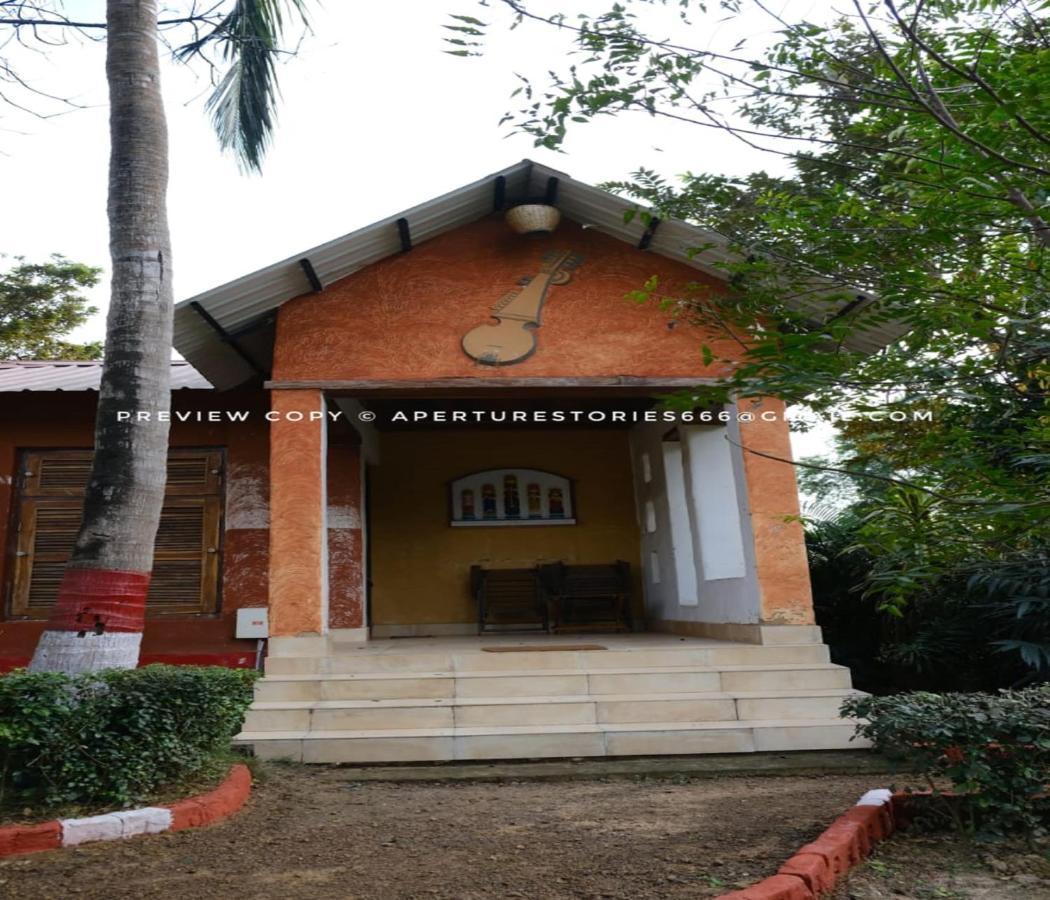 Raktokorobi Karu Gram Hotel Sri Niketan Exterior photo